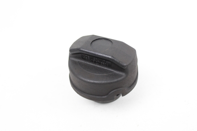 Tapa de depósito de combustible Mitsubishi Pajero III desde 7,00 €