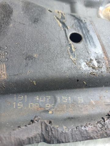 VAG 191407151B Brazo inferior izquierdo/derecho de suspensión delantera  disponible España