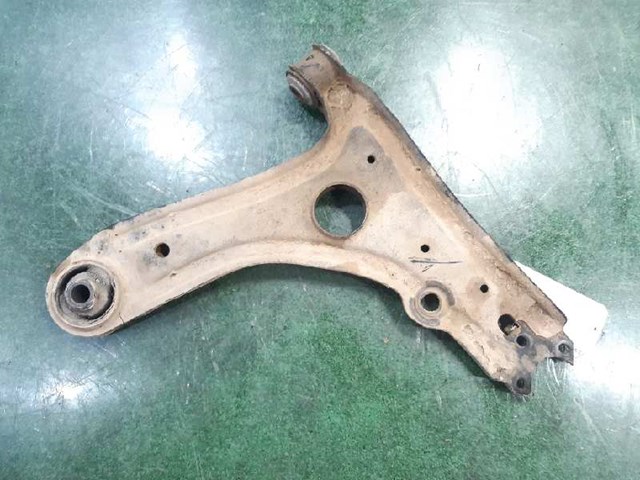 VAG 191407151B Brazo inferior izquierdo/derecho de suspensión delantera  disponible España