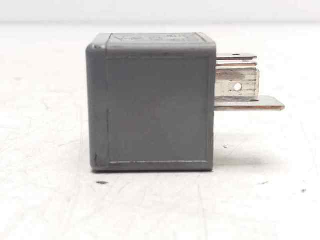 VAG 191906383C Relé de bomba eléctrica de combustible  en stock Salamanca