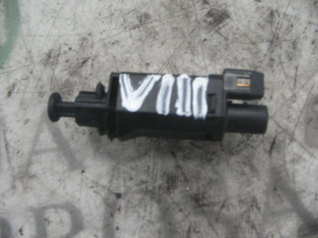 191945515B VAG Interruptor de luz de freno  en stock Gandía