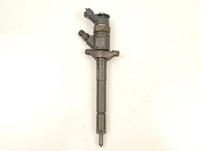 1980J3 Inyector de combustible  disponible Utrera