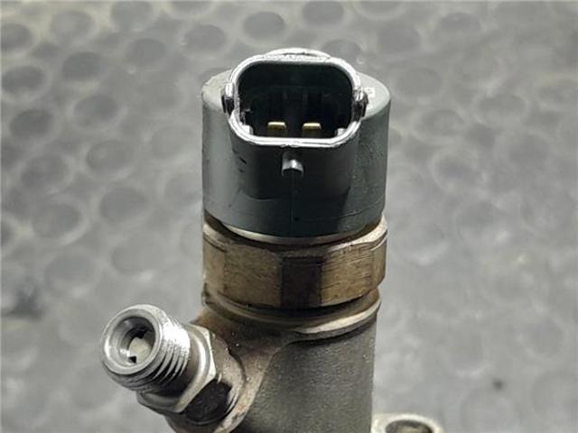 1980K9 Inyector de combustible  disponible Utrera