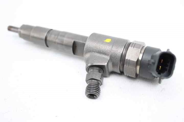 PEUGEOT 1980S5 Inyector de combustible  disponible Valladolid