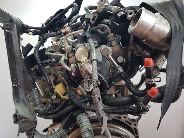 Motor completo para toyota avensis cross sport (t27) active 1adftv 1ADFTV
