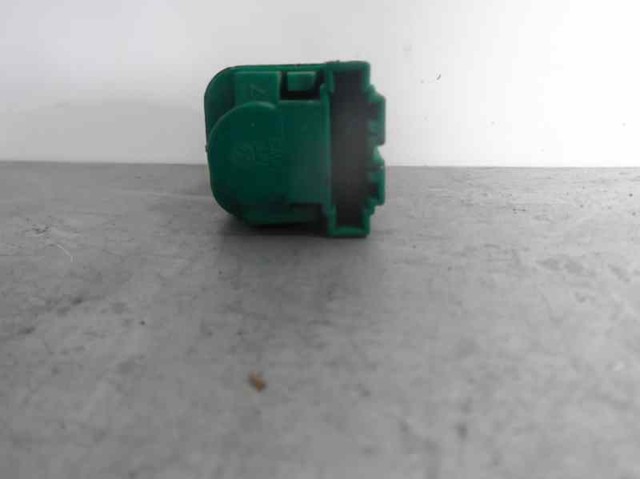 VAG 1C0945511A Interruptor de luz de freno  en stock Terrassa
