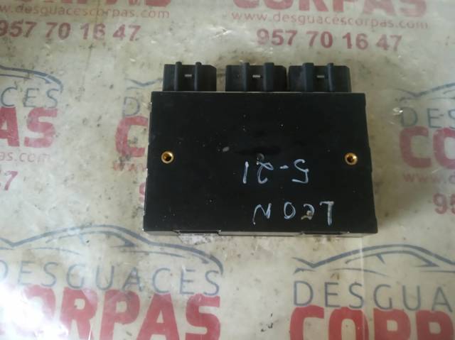 VAG 1C0959799E Módulo de confort  en stock Terrassa