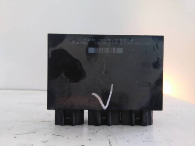 VAG 1C0959799E Módulo de confort  comprar en Ponferrada