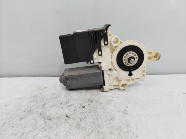 VAG 1C0959811A Motor del elevalunas de la puerta trasera izquierda  comprar en Albacete