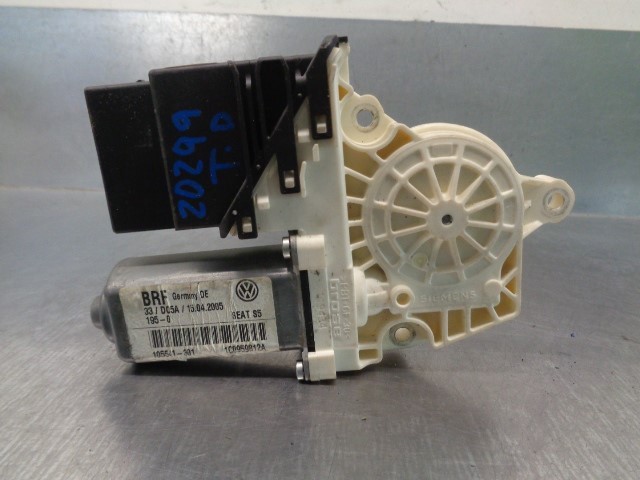 1C0959812A Motor del elevalunas de la puerta trasera derecha  disponible Utrera
