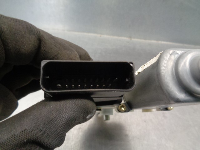 1C0959812A Motor del elevalunas de la puerta trasera derecha  comprar en Zaragoza