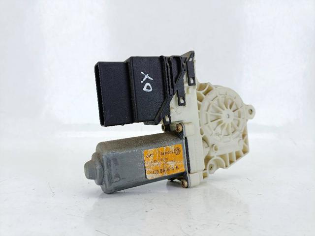 VAG 1C0959812A Motor del elevalunas de la puerta trasera derecha comprar Barcelona