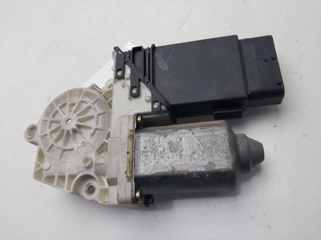 VAG 1C1959801A Motor del elevalunas eléctrico comprar Barcelona