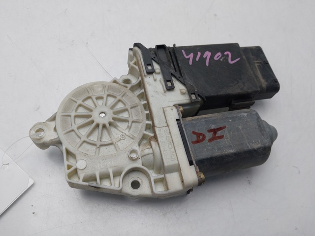 VAG 1C1959801A Motor del elevalunas eléctrico  en stock Salamanca