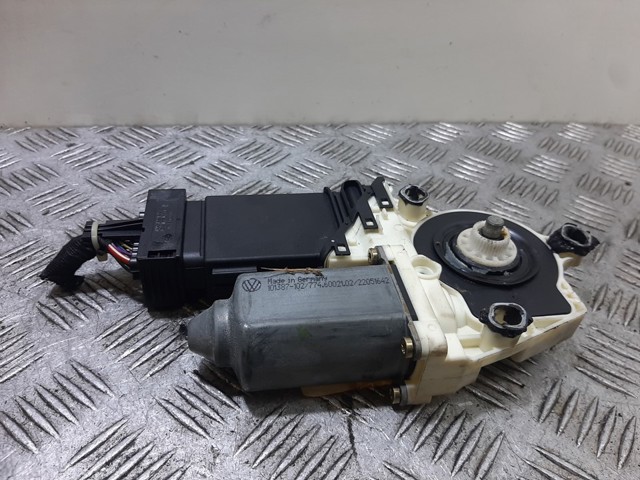 1C1959801A Motor del elevalunas eléctrico comprar Almería