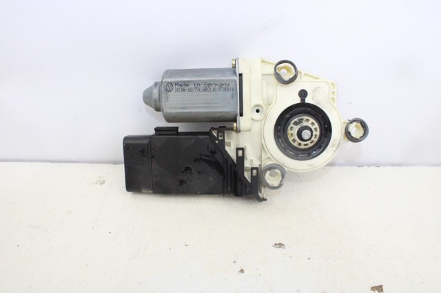 1C1959802A Motor del elevalunas de la puerta delantera derecha comprar Girona