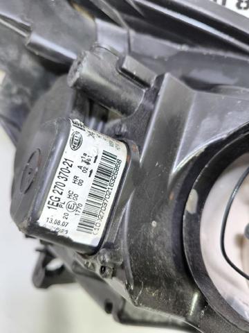 1EG27037021 Faro izquierdo  en stock Sabadell