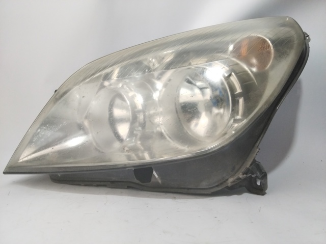 1EG27037041 Faro derecho  disponible Málaga