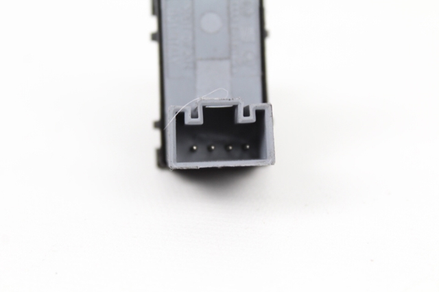 1F0959855 Botón de encendido del motor del elevalunas delantero derecho  disponible Málaga