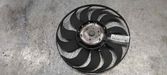 VAG 1H0119113 Ventilador derecho del radiador de refrigeración  disponible Valladolid