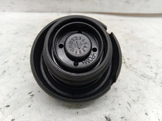 Tapa (tapón) del depósito de combustible Volkswagen Transporter 7HB, 7HJ, 7EB, 7EJ