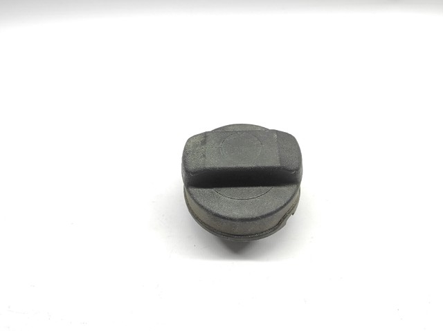 Tapa (tapón) del depósito de combustible Audi A6 4B2, 4B4