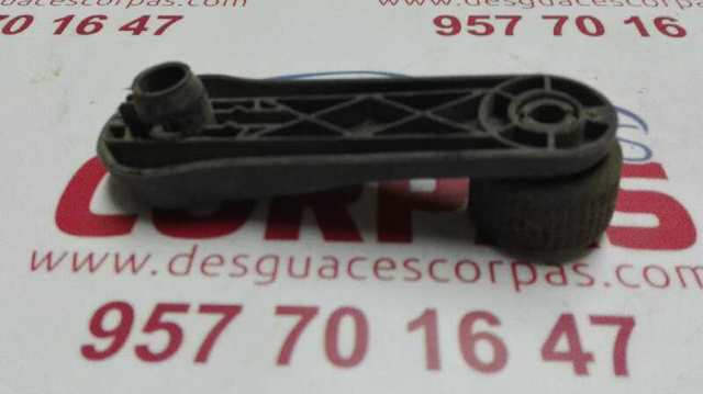 VAG 1H0837581 Manivela de elevalunas de puerta delantera  disponible Valladolid