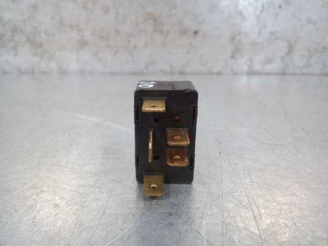 1H0837581D VAG Manivela de elevalunas de puerta delantera  disponible Ourense