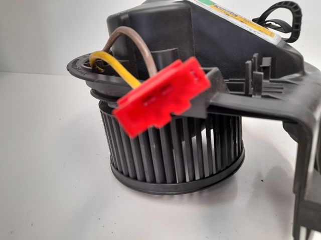 1H1820021 Motor del ventilador del calefactor  disponible Utrera