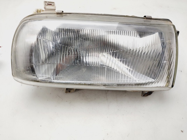 Faro delantero derecho Volkswagen Vento (1H2)
