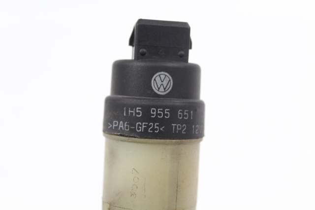 1H5955651 VAG Bomba de agua limpiaparabrisas, delantera  en stock Huelva