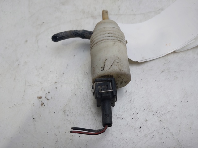VAG 1H5955651 Bomba de agua limpiaparabrisas, delantera  en stock Salamanca