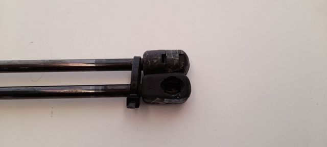 VAG 1H6827550A Amortiguador de la tapa del maletero  disponible Valladolid