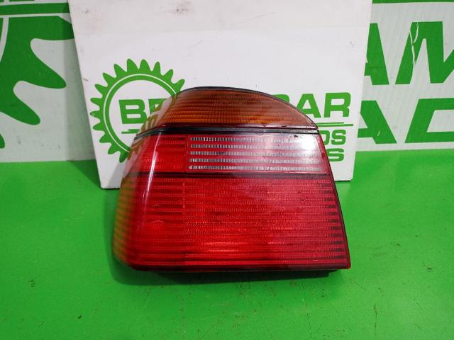1H6945111 Piloto trasero izquierdo  en stock Sabadell