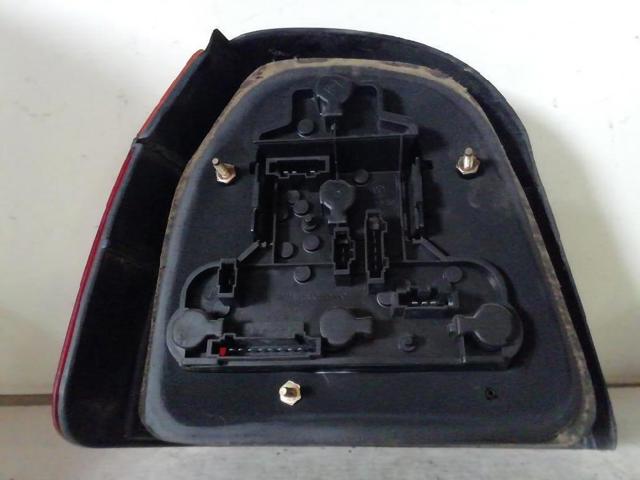 1H6945112A Piloto trasero derecho comprar Sevilla