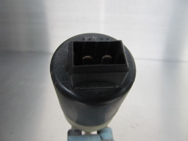 1H6955651 VAG Motor de la bomba del lavaparabrisas delantero  comprar en Oviedo