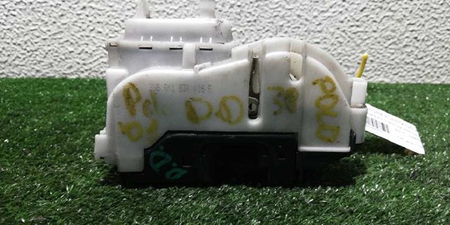 1HM862154 Cerradura de puerta delantera derecha  en stock Sabadell