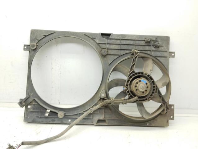 1J0121207M VAG Difusor del radiador de refrigeración  disponible Ourense