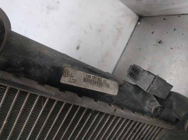 1J0121253AD Radiador  en stock Sabadell