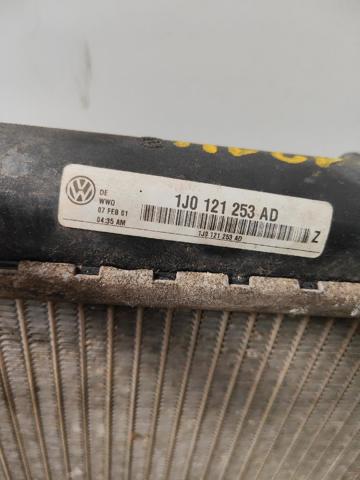 1J0121253AD Radiador de refrigeración del motor  disponible Utrera