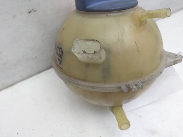 1J0121403A VAG Depósito de expansión del sistema de refrigeración  disponible Alicante