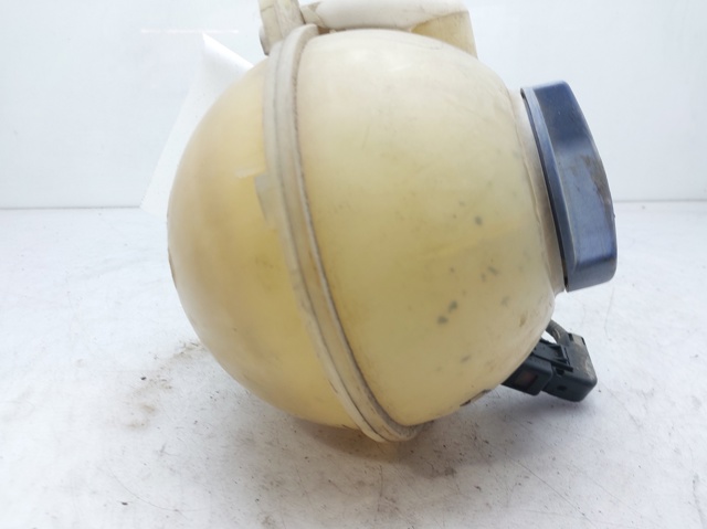 1J0121403A Vaso de expansión  en stock Sabadell