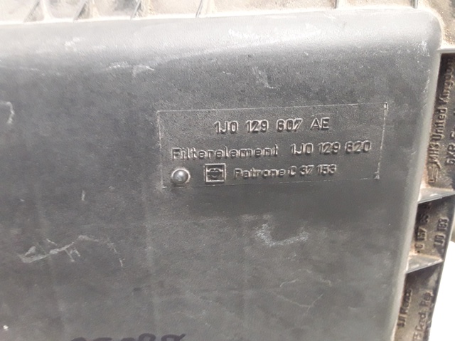 Caja del filtro de aire para Volkswagen Golf IV (1J5)