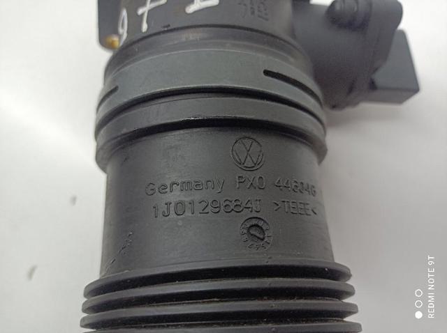 VAG 1J0129684J Conducto de aire, salida del filtro de aire comprar Barcelona