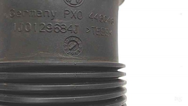 1J0129684J Conducto de aire, salida del filtro de aire comprar Sevilla