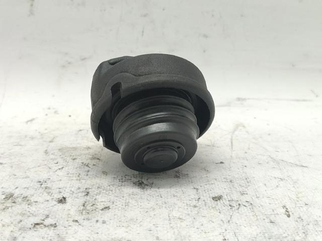 Tapa (tapón) del depósito de combustible Audi A4 8D5