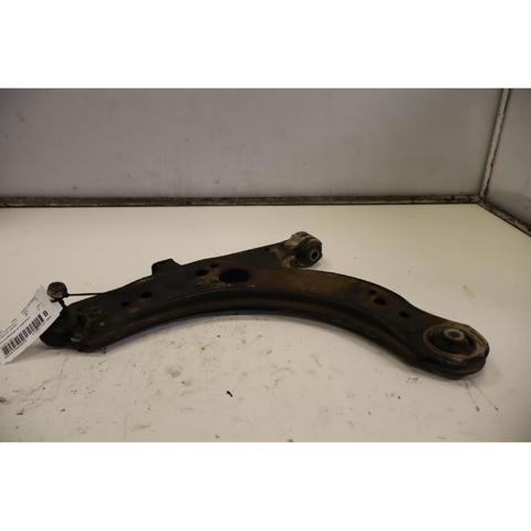 1J0407151A Brazo inferior izquierdo/derecho de suspensión delantera  disponible Málaga