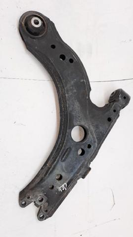 1J0407151C Brazo inferior izquierdo/derecho de suspensión delantera  disponible Utrera