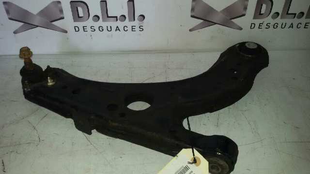 1J0407151C Brazo inferior izquierdo/derecho de suspensión delantera  disponible Málaga
