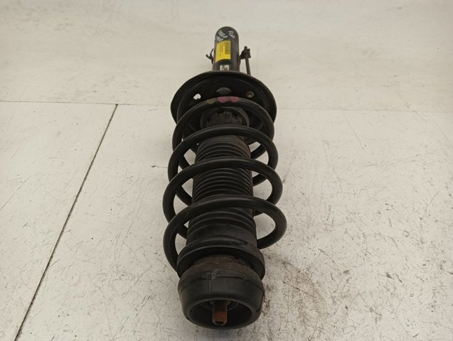 1J0413031N Amortiguador delantero  disponible Utrera